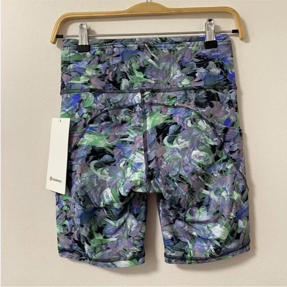 Fast and Free Short 8” - Picture 2 of 4